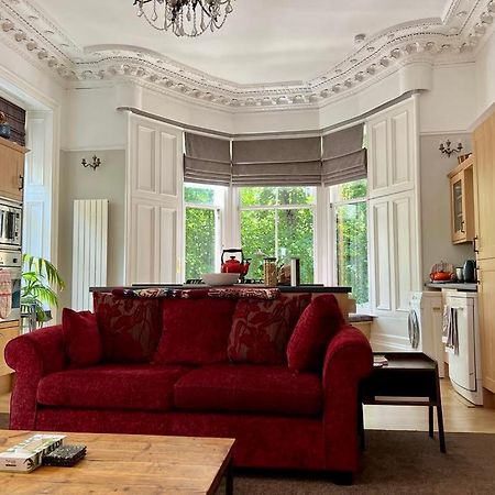 Beautiful Double Room In Idyllic West End Townhouse غلاسغو المظهر الخارجي الصورة