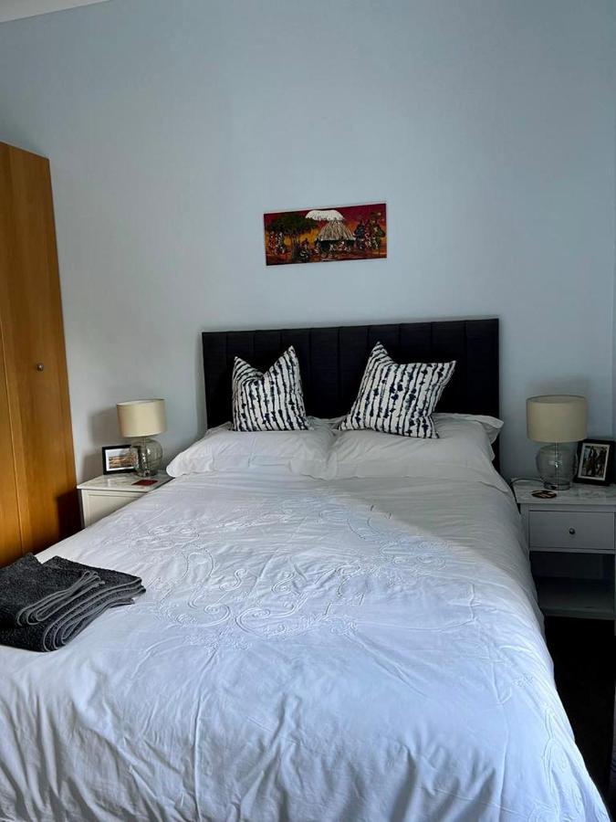 Beautiful Double Room In Idyllic West End Townhouse غلاسغو المظهر الخارجي الصورة