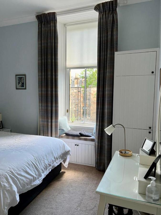 Beautiful Double Room In Idyllic West End Townhouse غلاسغو المظهر الخارجي الصورة