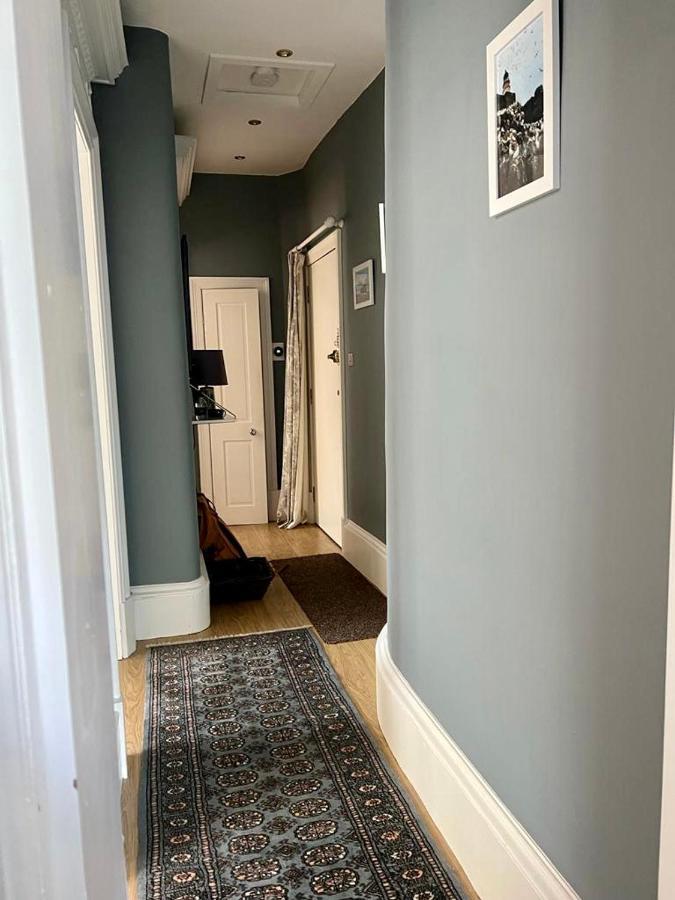 Beautiful Double Room In Idyllic West End Townhouse غلاسغو المظهر الخارجي الصورة